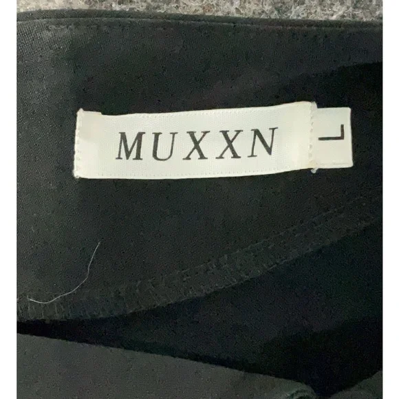 Chic Black Midi Dress - Picture 3 of 4